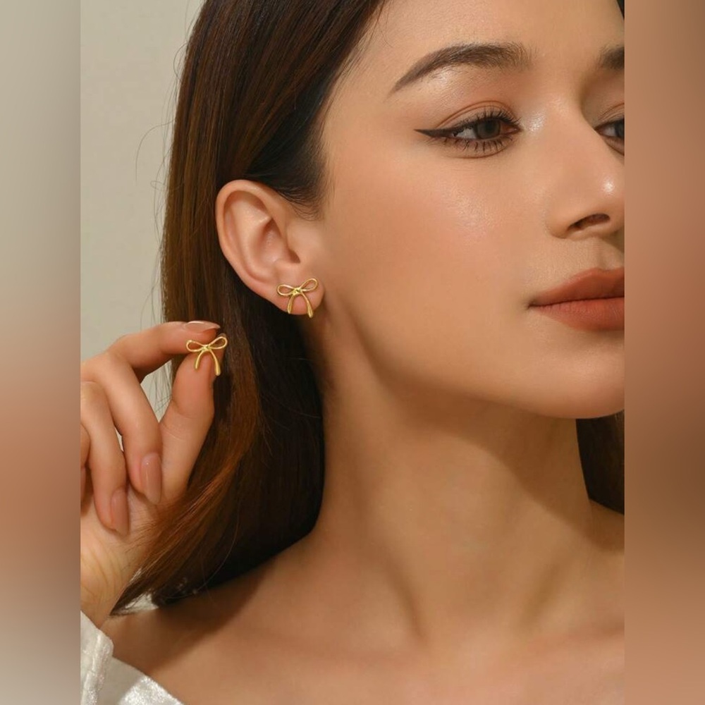 Coquette Gold Tiny Bow Stud Earrings Dainty Minimalist 18K Gold Plated